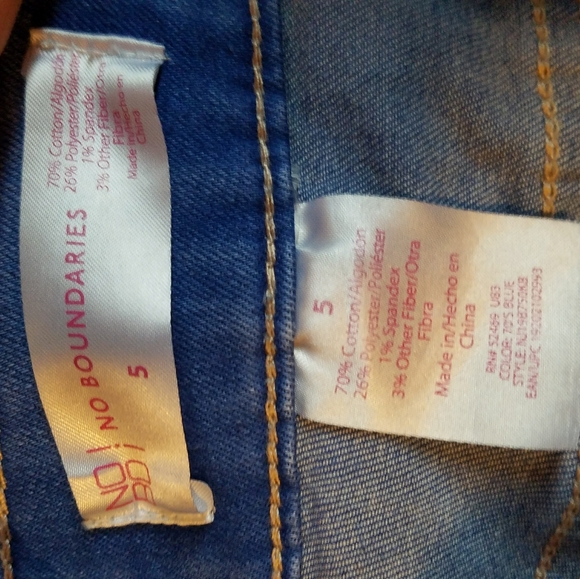 I am selling a navy blue pair of shorts. - Picture 2 of 2